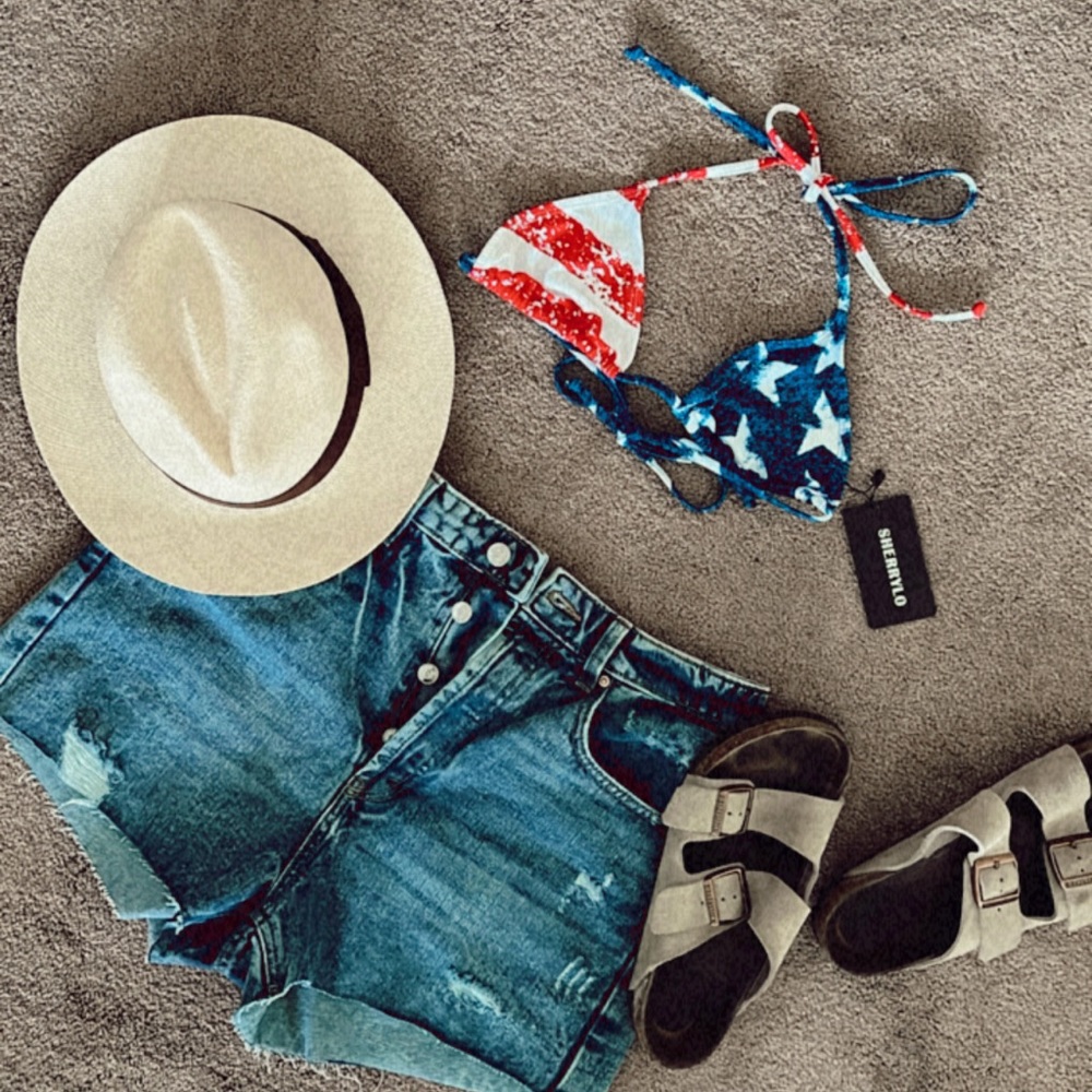 NWT Stars & Stripes bikini top!